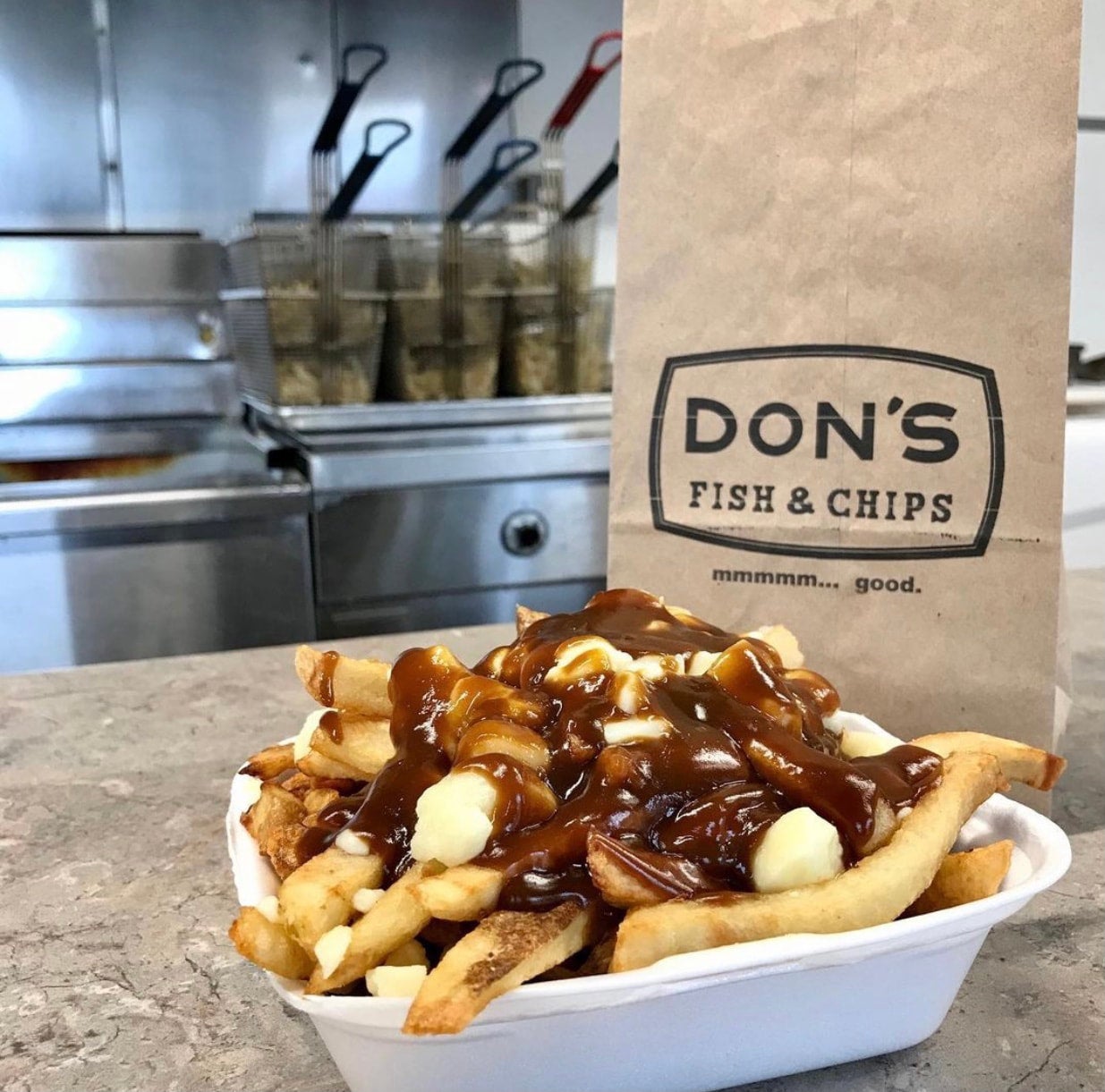 Chips Cheese And Gravy Vs Poutine americanlycetuffschool.edu.pk